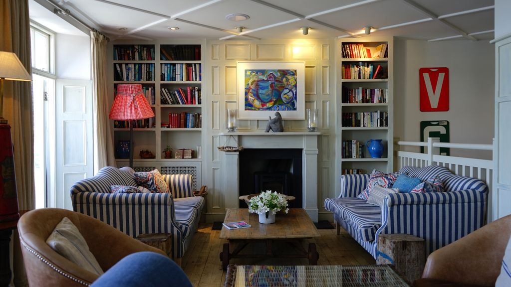 Prateleiras Decorativas: Ideias para Sala, Quarto, Cozinha
