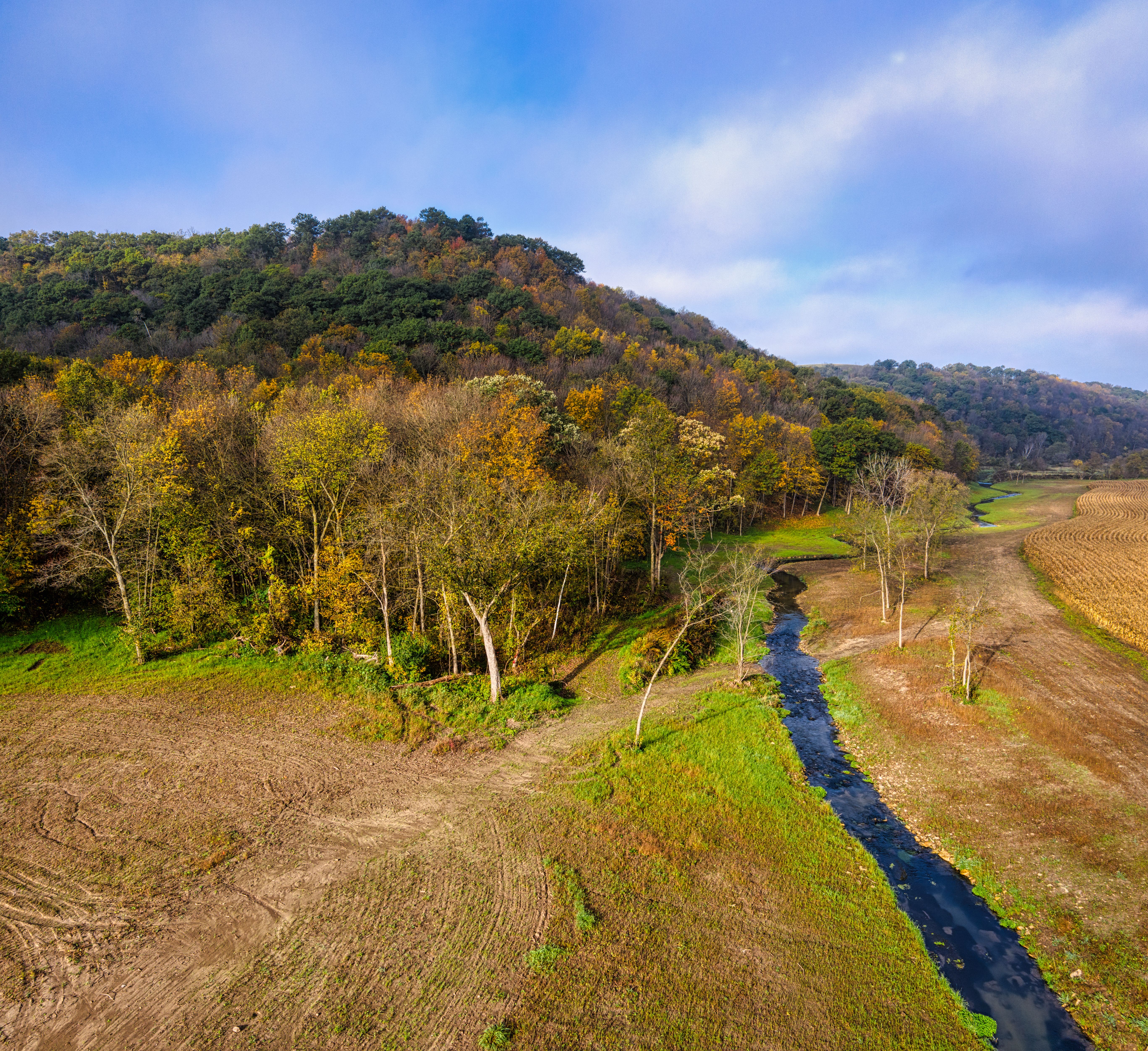 Aerial View of Houses by the River in the Countryside · Free Stock Photo