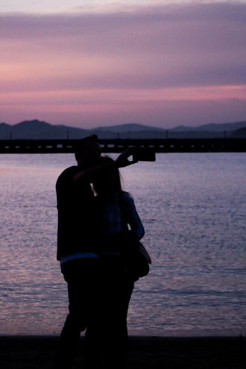 คลังภาพถ่ายฟรี ของ ชายหาด, สีม่วง, เซลฟี