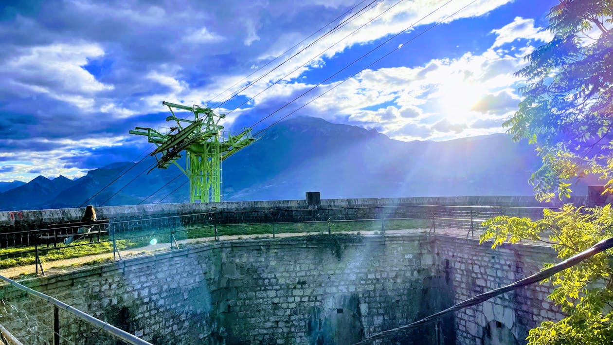 Foto profissional grátis de céu azul, céu de brigadeiro, gôndola