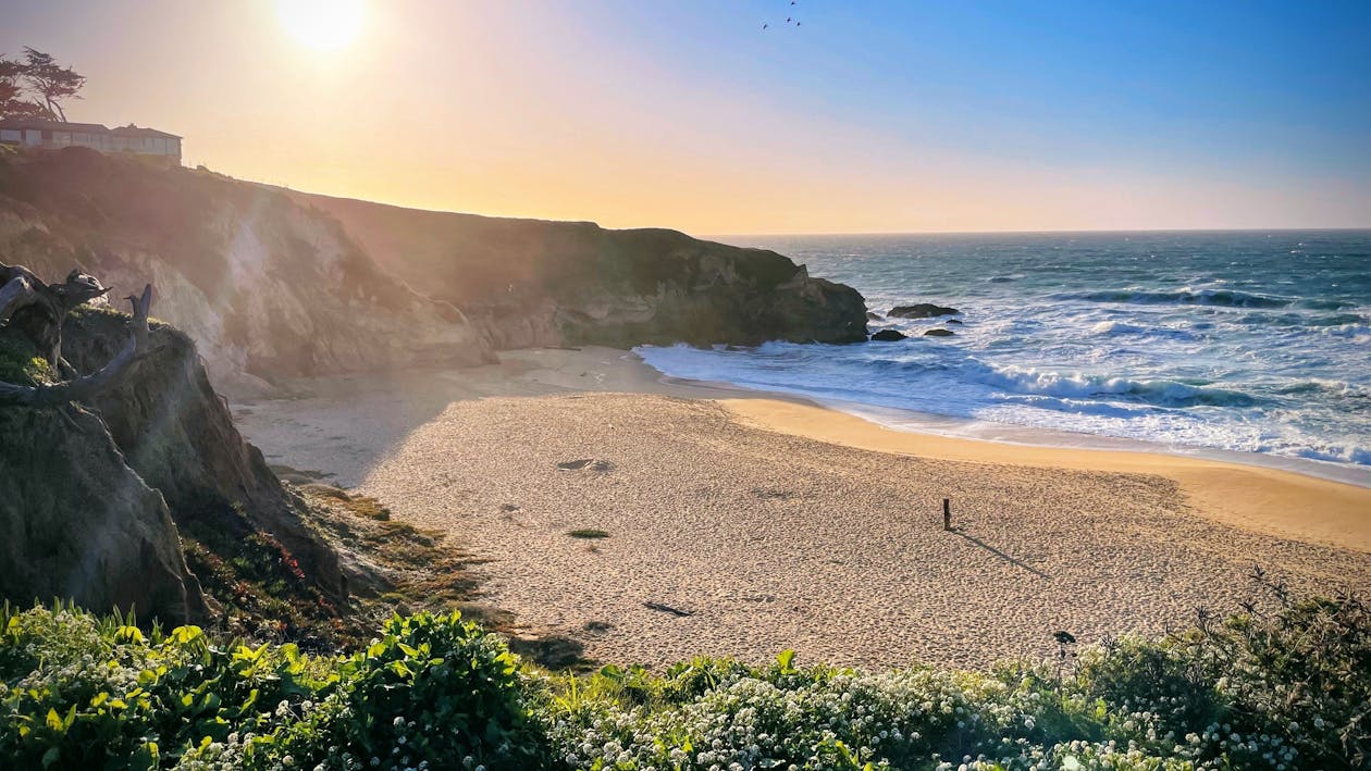 Безкоштовне стокове фото на тему «гарний захід сонця, пляж, пляж заходу сонця»