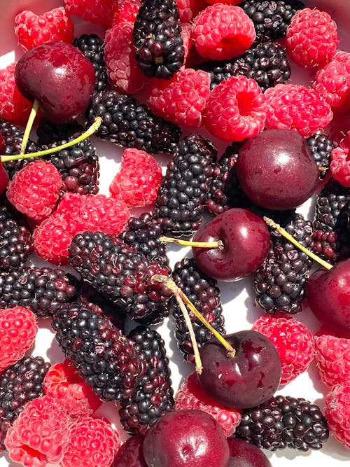 Gratis Fotos de stock gratuitas de blackberries, cerezas, frambuesas Foto de stock