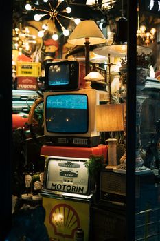 Electronics store