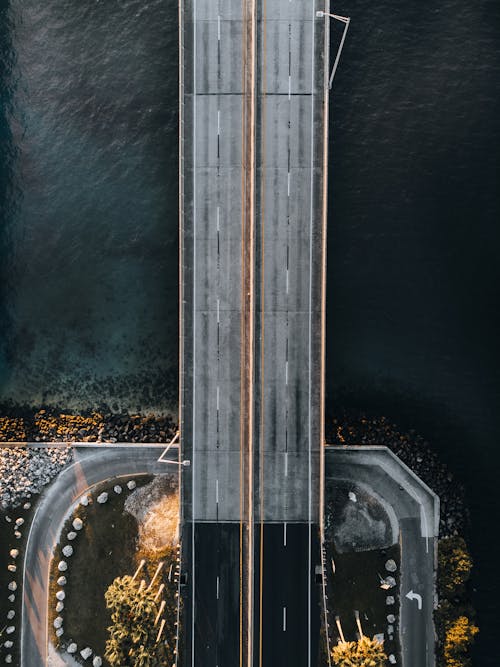 Immagine gratuita di acqua, autostrada, mare