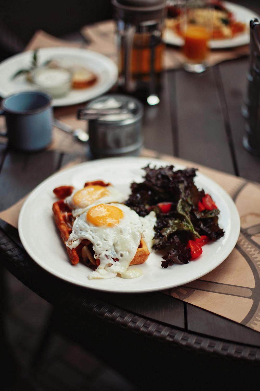 Warm Spinach Salad with Bacon and Eggs