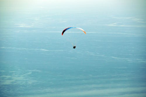 Ingyenes stockfotó ejtőernyő, kaland, kék témában Stockfotó