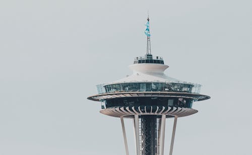Free Observation Deck in Seattle Under White Sky Stock Photo
