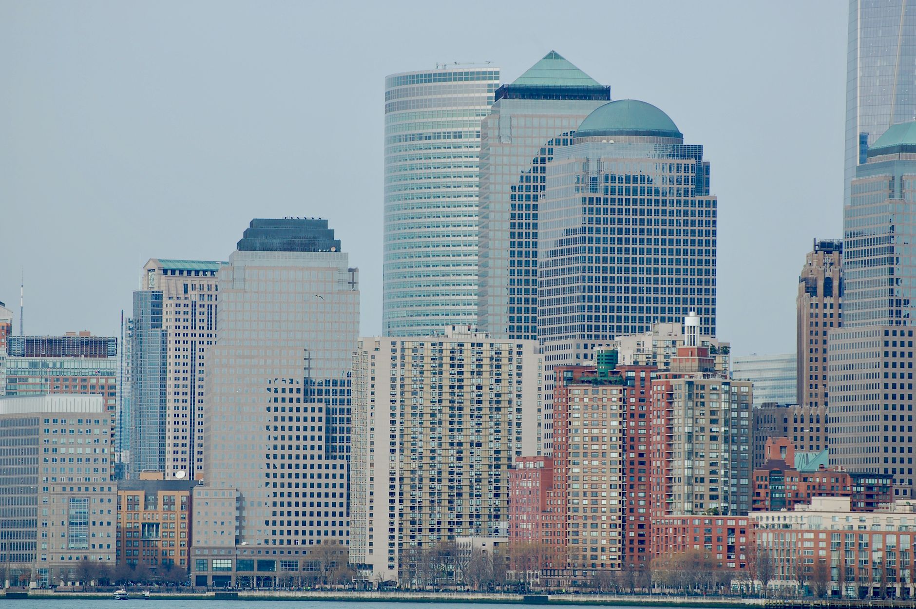 The Market Is Pricing In a Recession. These 2 Tech Stocks Would Thrive Even if It Happens