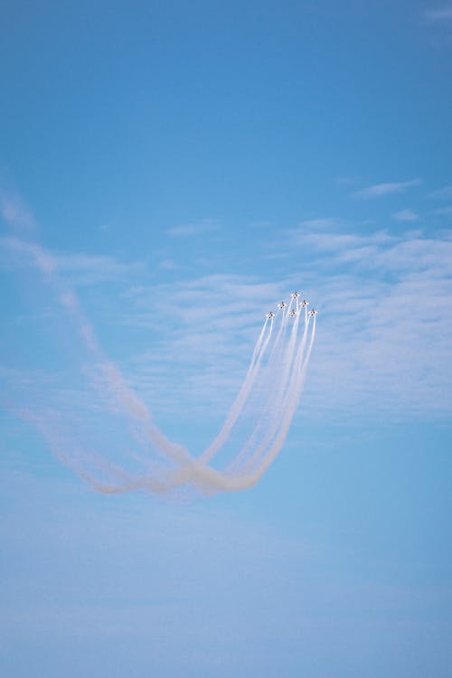Bezpłatne Darmowe zdjęcie z galerii z błękitne niebo, latanie, lot Zdjęcie z galerii
