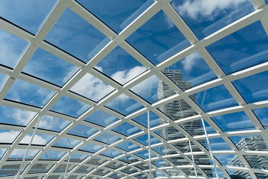 Material Stainless Steel untuk Gedung Perkantoran