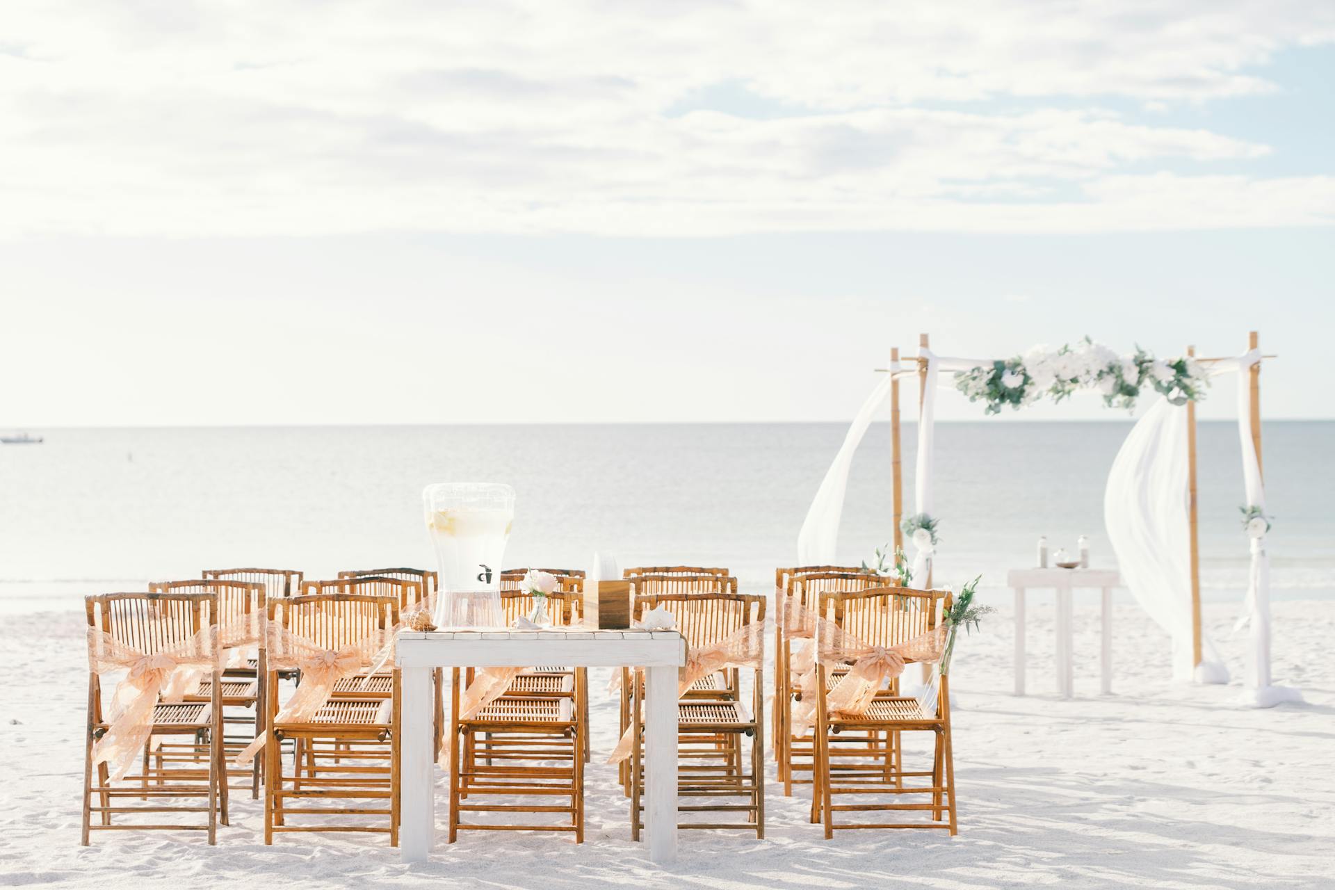 Beach wedding Setting