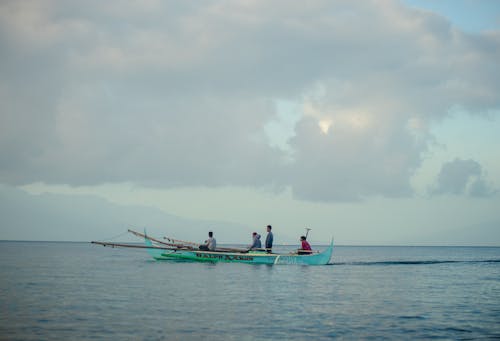 旅行, 木船, 水體 的 免費圖庫相片
