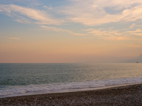 бесплатная Бесплатное стоковое фото с берег, восход, живописный вид Стоковое фото