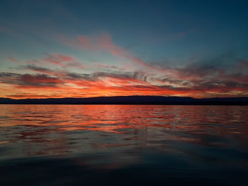 Foto d'estoc gratuïta de alba, dramàtic, llac
