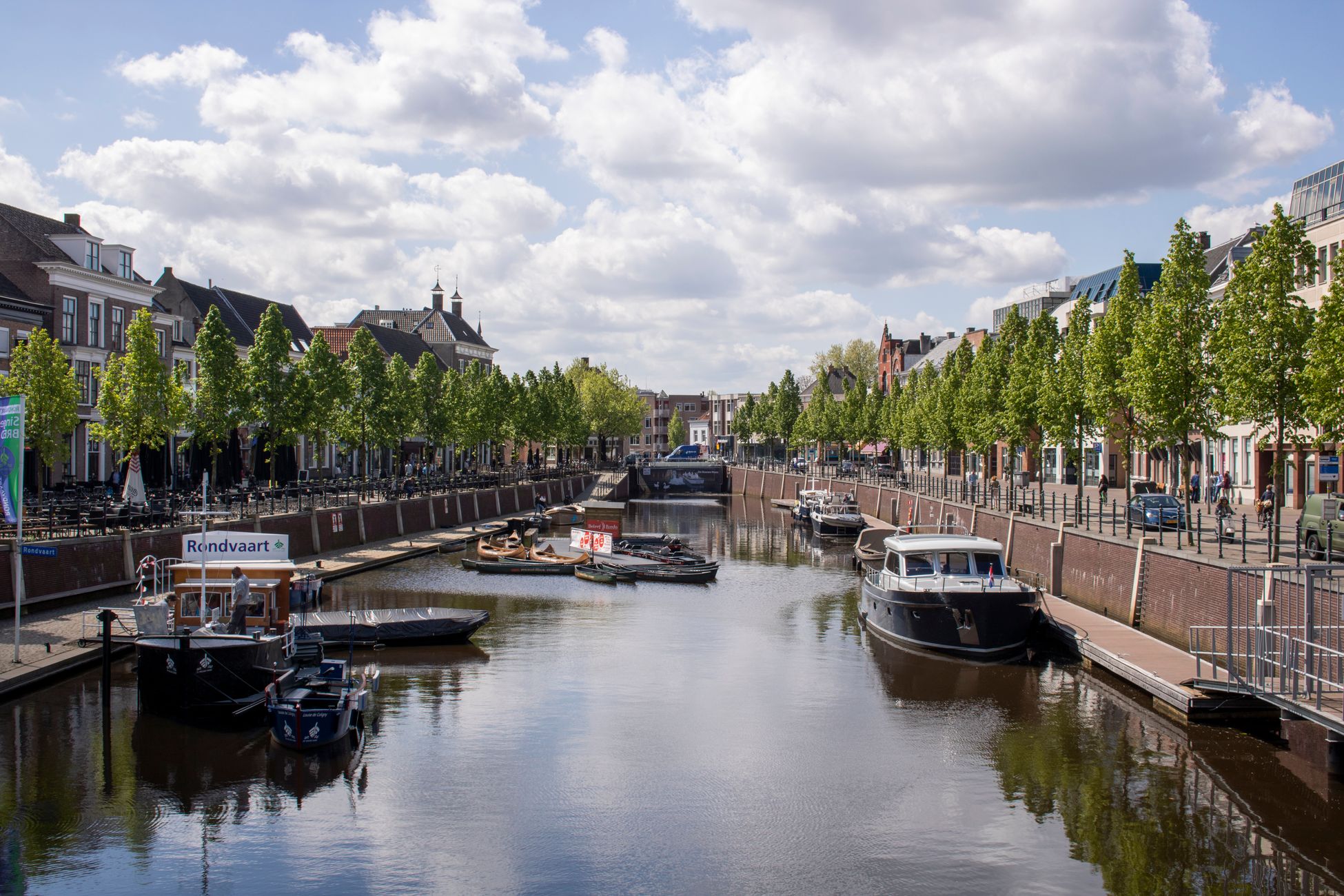 Breda wil weesauto's wegslepen, zorgen over eigenaren op missie