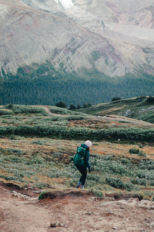 Gratis arkivbilde med eventyr, fjell, fottur