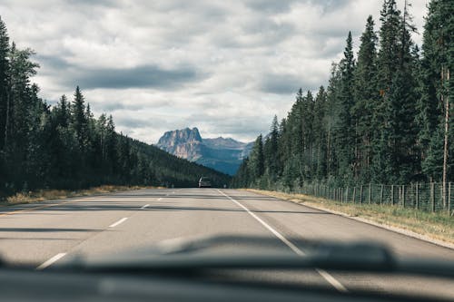 Gratis stockfoto met berg, bergketen, bergtop