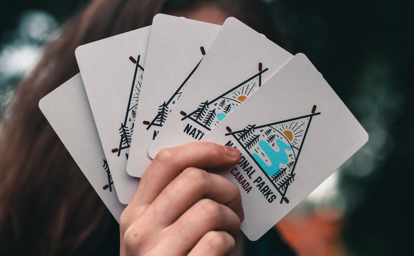 Vergleich zwischen progressiven und festen Jackpot-Spielen im Online Casino
