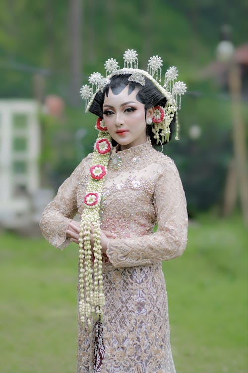 亞洲女人, 傳統, 光鮮亮麗 的 免费素材图片