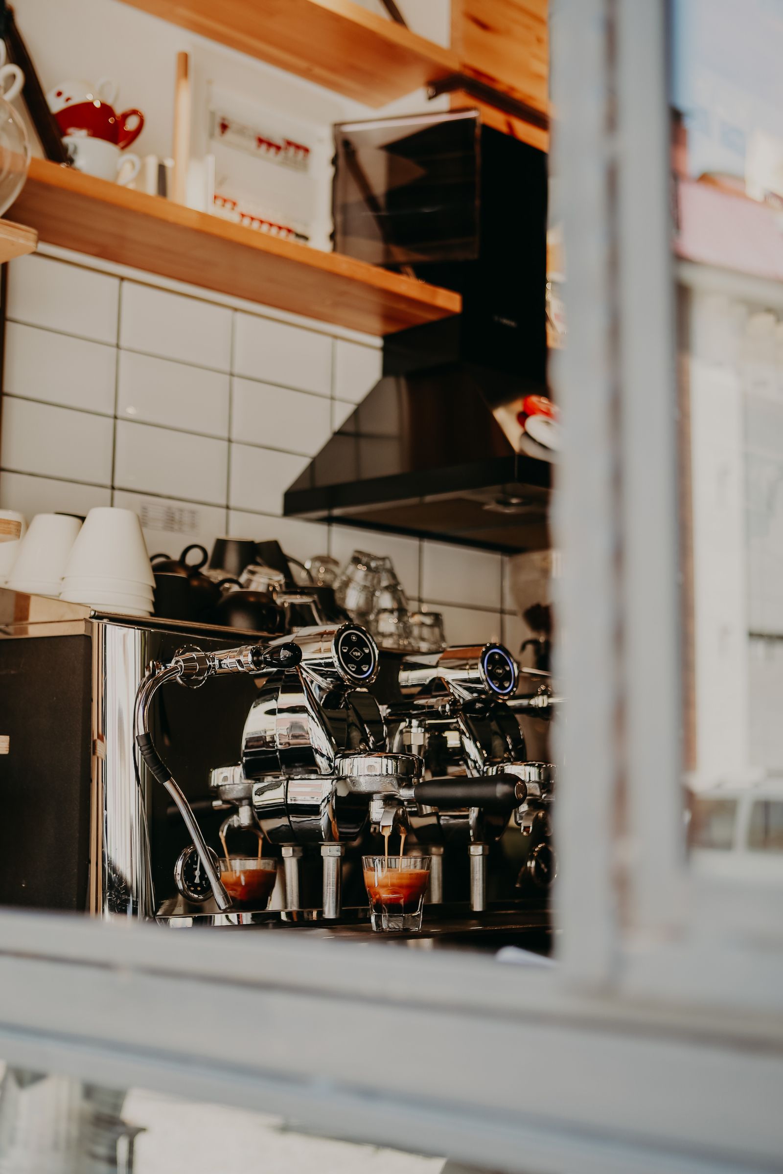 Coffee machine arranged on a clean kitchen counter for everyday beverage preparation