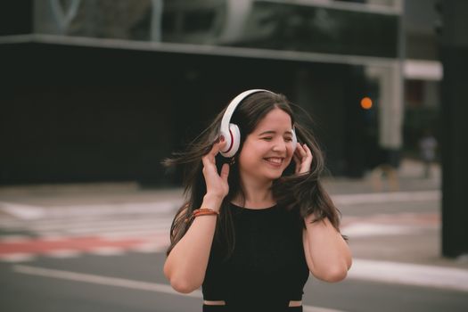 Top Noise Cancelling Headphones Reviews: Find Your Perfect Pair