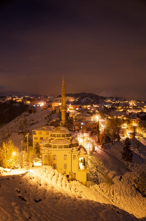 Fotos de stock gratuitas de centro turístico, iluminado, invierno