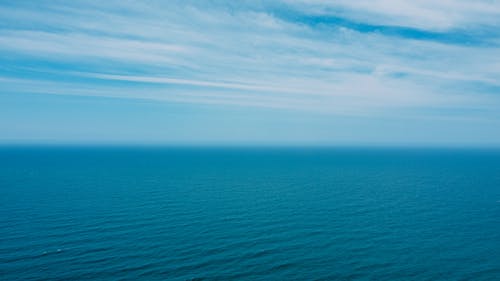 Free The Sea Under the Blue Sky  Stock Photo