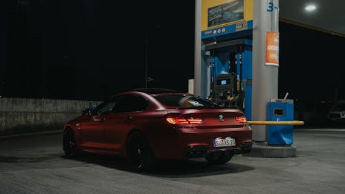 Ingyenes stockfotó benzin, benzinkút, BMW témában Stockfotó