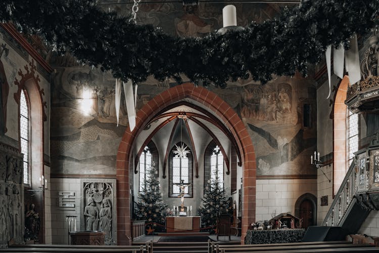 Church Interior Decoration For Christmas