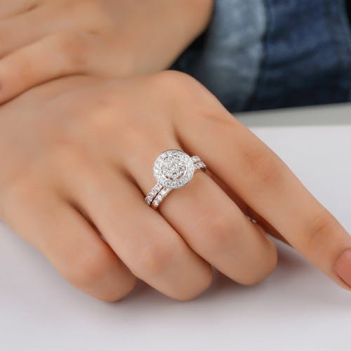 Foto d'estoc gratuïta de anell, diamants, dits