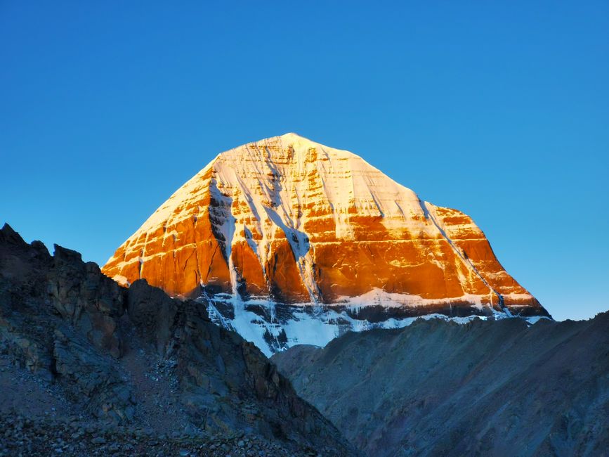 Tibet — Mount Kailash (冈仁波齐) and Lake Manasarovar