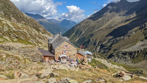 Photos gratuites de alpes, ciel bleu, espace extérieur