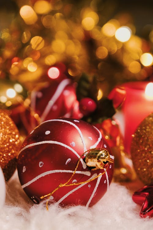 Fotos de stock gratuitas de adorno de navidad, bola de navidad, de cerca