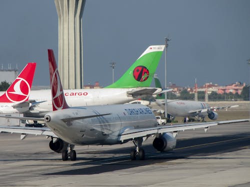 Free stock photo of aeroplane, air traffic control tower, airbus