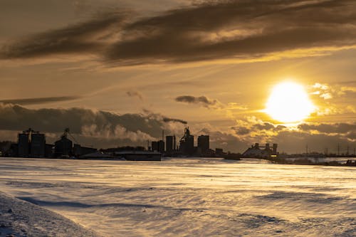 Kostnadsfri bild av apokalyps, industribyggnad, snö