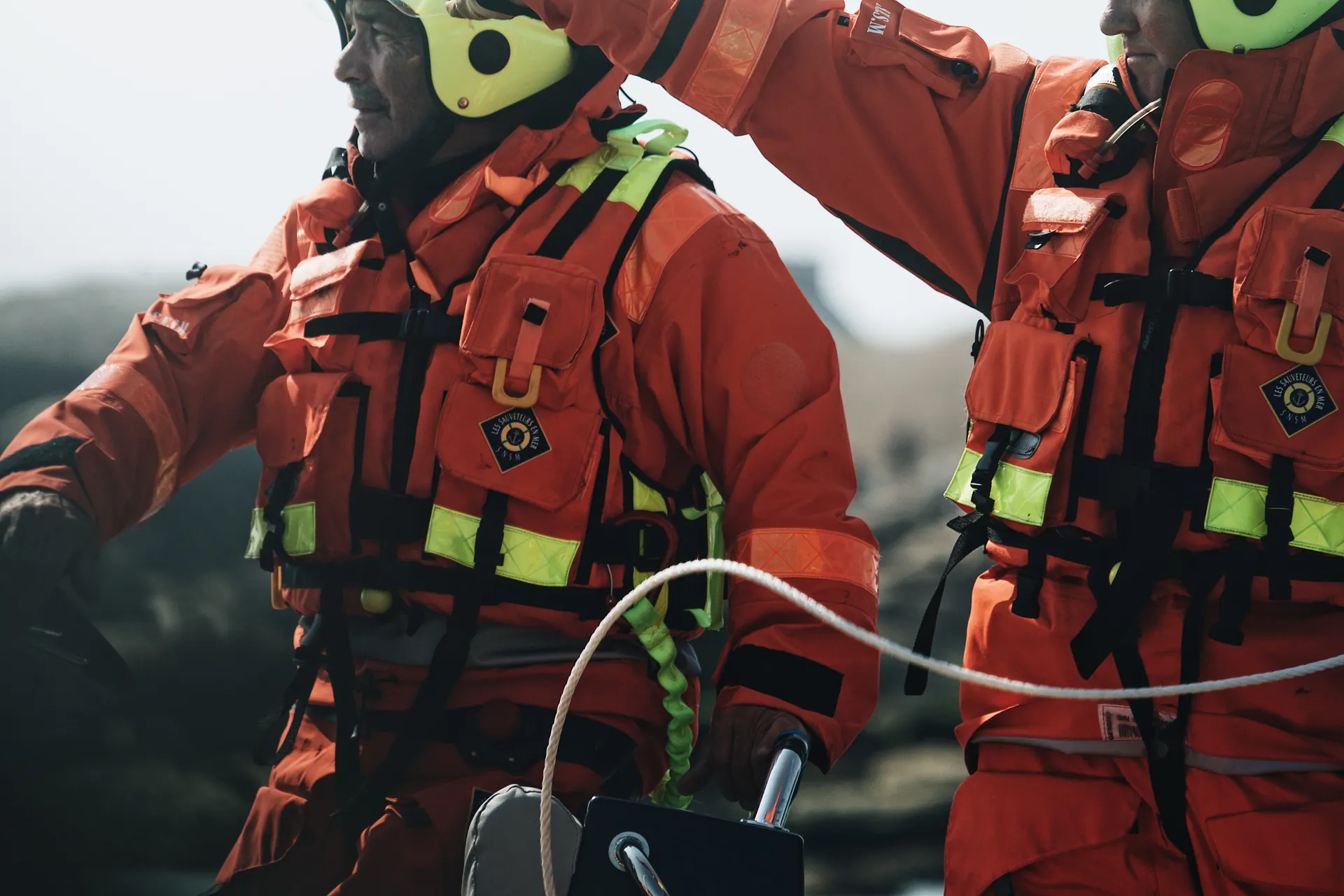 How to Layer for Hiking: The 3-Layer System Explained