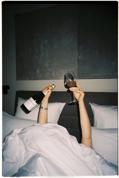 Tumblr  Alcohol, Red wine, Party photography