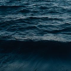 Textured ocean waves, photo by Qingju Wen on Pexels