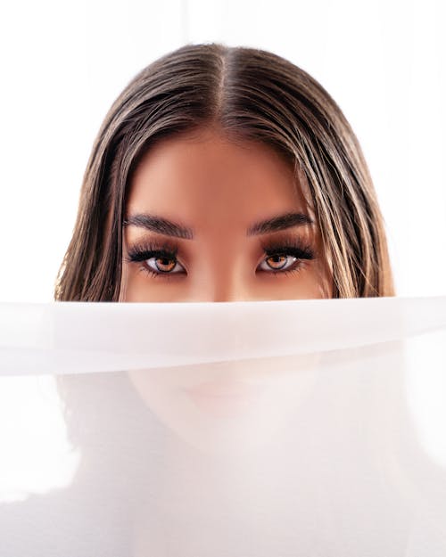 Free Woman with Brown Eyes Stock Photo