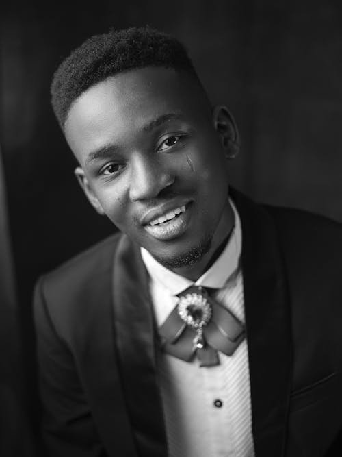 Ingyenes stockfotó afro-amerikai férfi, álló kép, beltéri témában