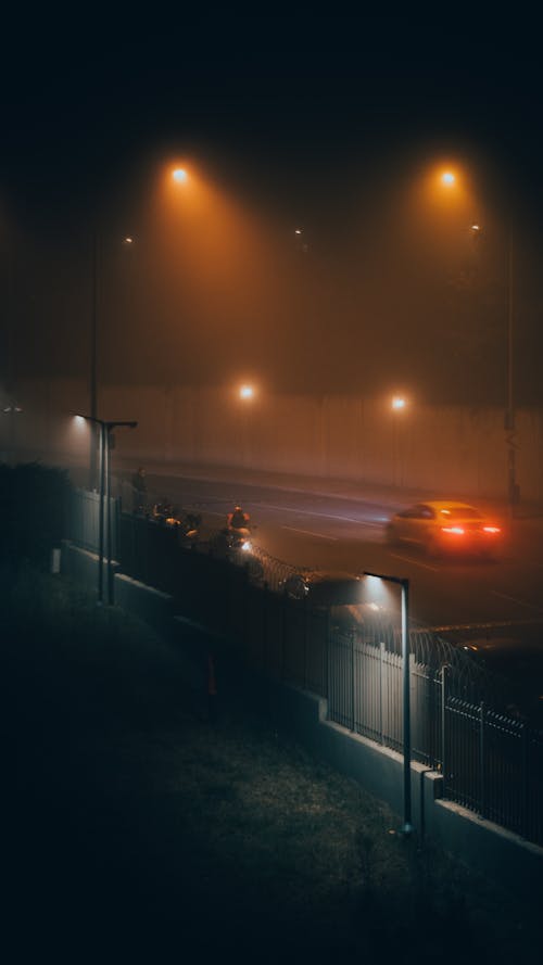 Gratuit Photos gratuites de brouillard, nuit, réverbères Photos