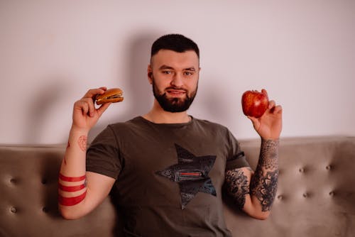 Gratis stockfoto met appel, bebaarde man, burger Stockfoto