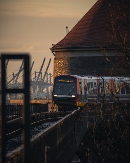Безкоштовне стокове фото на тему «вертикальні постріл, Гамбург, локомотив» стокове фото