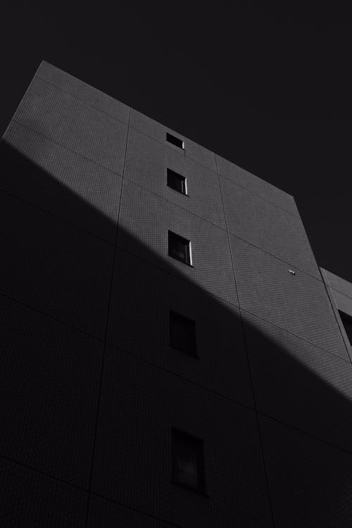 Black and White Photo of a Building