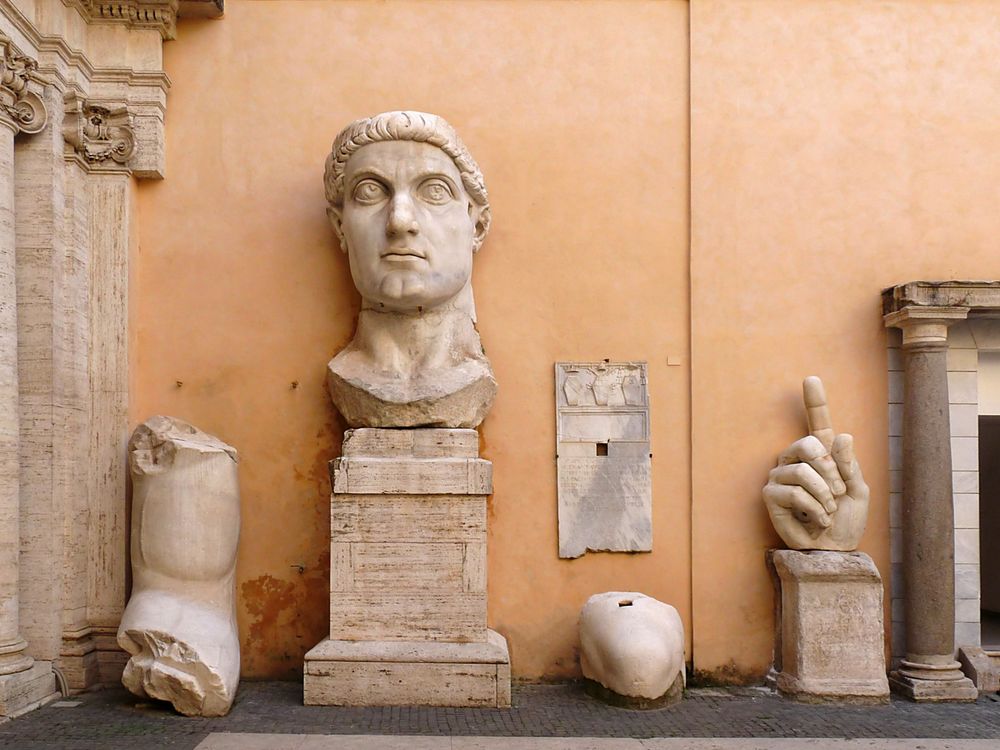 Sculptures In Rome Ancient Sculptures in a Museum · Free Stock Photo
