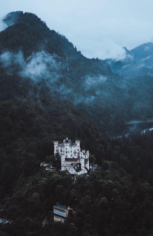 Free White Castle on Top of Mountain Stock Photo
