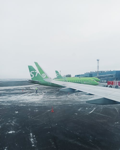 Airplanes at the Airport