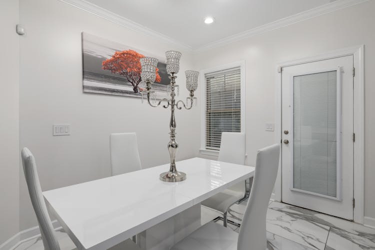 Lamp On Table In Dining Room