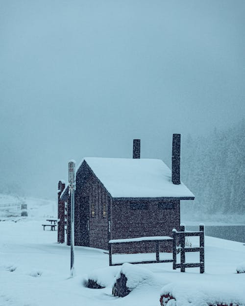 Miễn phí Ảnh lưu trữ miễn phí về cabin, căn nhà, có tuyết rơi Ảnh lưu trữ