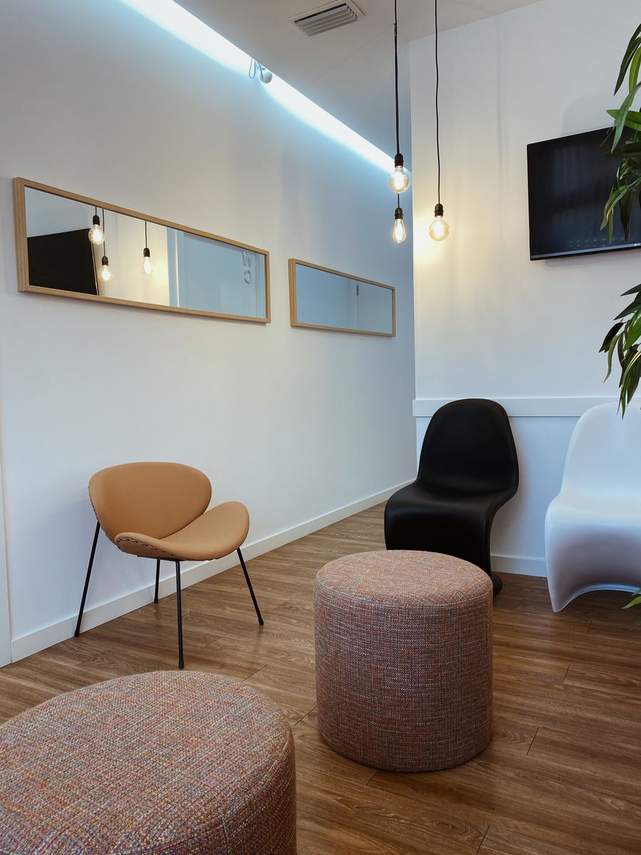 Bright Spinewell waiting room
